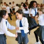 Enfants danse école