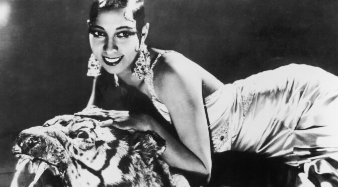 Josephine Baker : artiste, danseuse et résistante